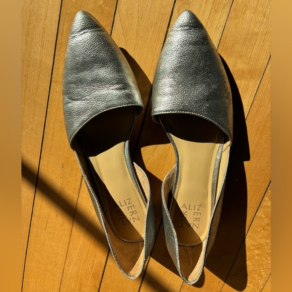 Naturalizer Silver Women's D’Orsay Flats Size 9 - Picture 3 of 10